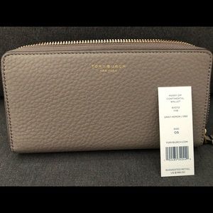 Tory Burch NWT Continental Wallet